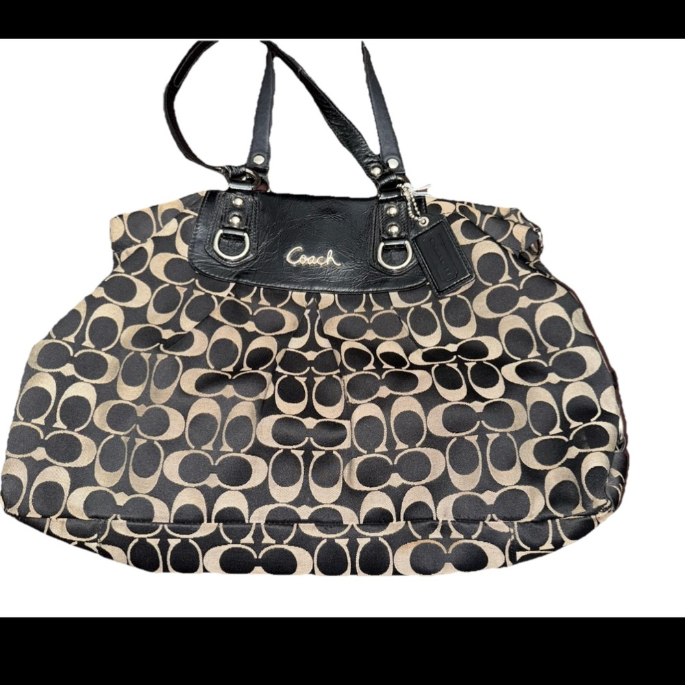 Coach Optic Signature Button Closure /Pre-Owned